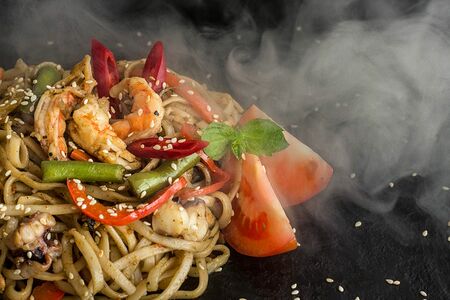 Удон с креветкой