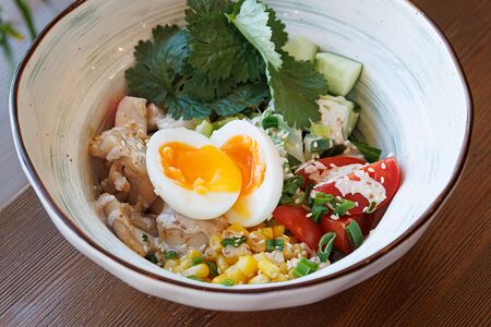 Поке с цыпленком