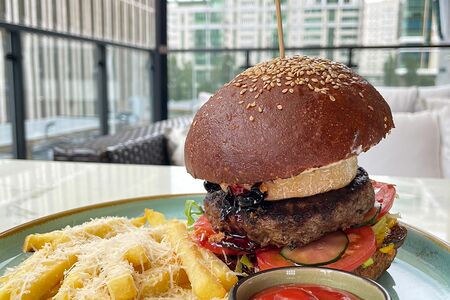 Фирменный бургер