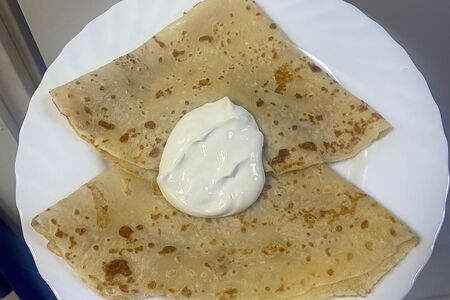 Блинчики со сметаной