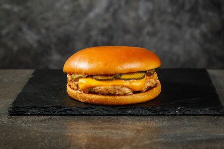 Просто бургер с курицей