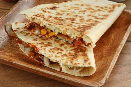 Кесадилья с курицей