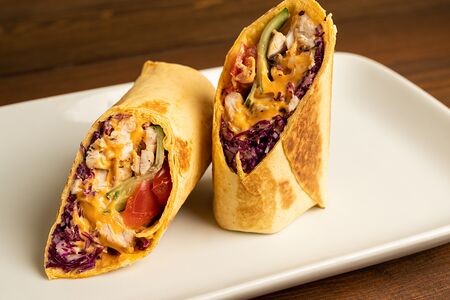 Тортилья с куриной грудкой