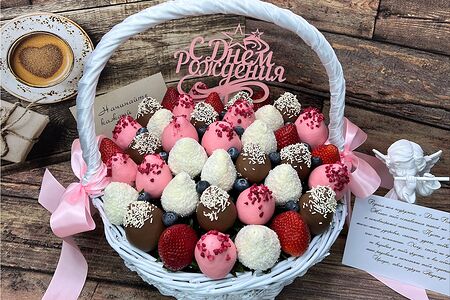 Корзина Клубника в шоколаде