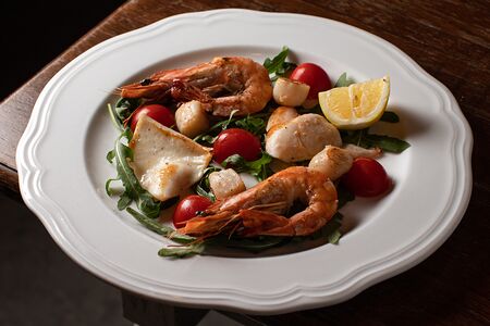 Морепродукты на гриле