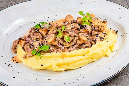 Бефстроганов