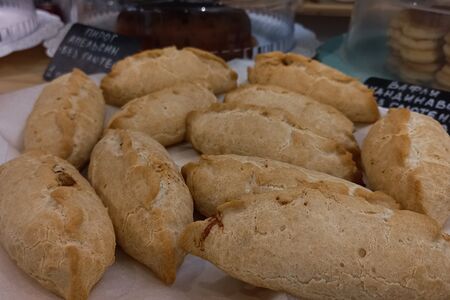 Пирожок без глютена с картофелем