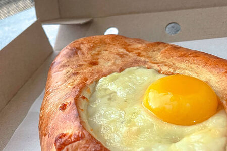 Хачапури по-аджарски