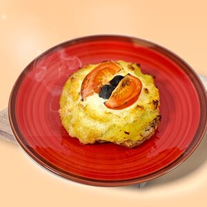 Свинина запеченная с картофельным пюре и сыром