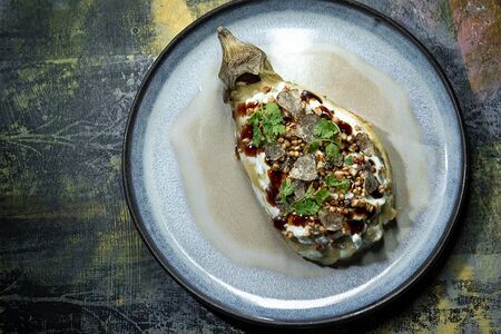 Баклажан со страчателлой и трюфелем