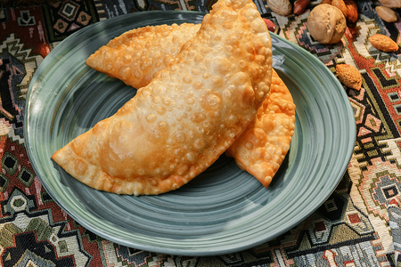 Чебурек с сыром