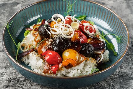 Азиатский рис с овощами