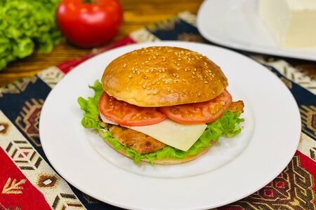 Сэндвич с курицей и сыром пармезан