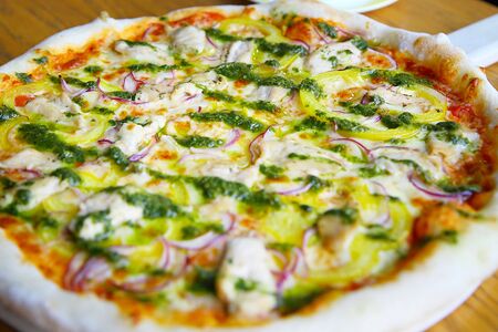 Курица с песто