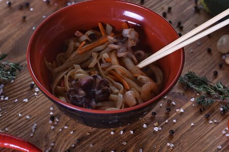 Удон с морепродуктами