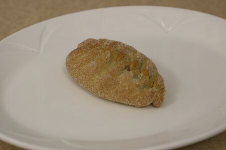 Пирожок с вишней