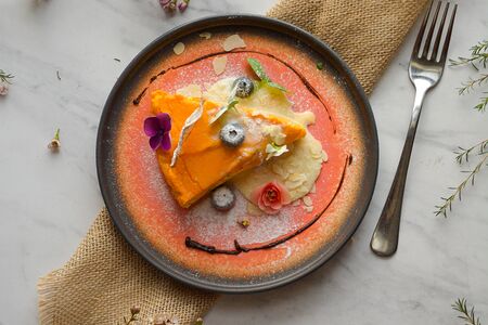 Творожная запеканка с тыквой и маком