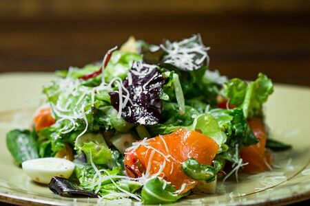 Цезарь с семгой