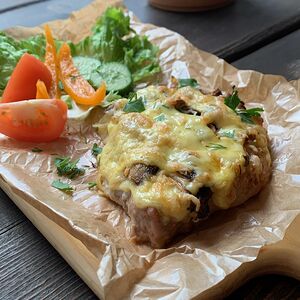 Филе цыплячье запеченное в орехово-сырной корочке