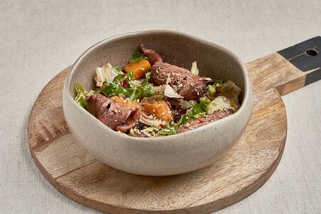 Салат с ростбифом