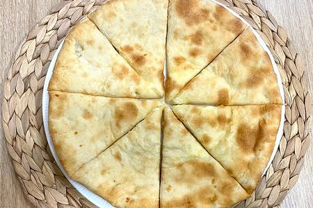 Осетинский пирог с картофелем и сыром
