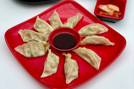 Дамплинги с мясом на пару