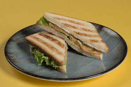 Сэндвич с лососем