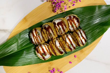 Жареный с курицей и креветкой