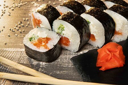 Ролл Инсайт с лососем