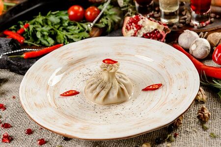 Хинкали с говядиной и свининой