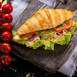 Сэндвич с ветчиной и сыром