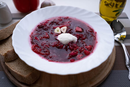 Борщ домашний с говядиной