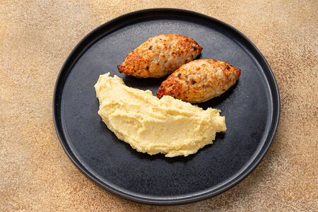 Куриная котлета с картофельным пюре