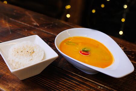 Том Ям с морепродуктами