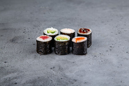 Ролл с лососем