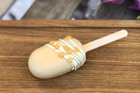 Эскимо шоколадное с апельсином