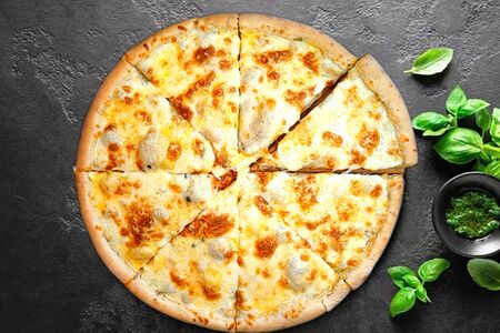 Пицца Четыре сыра маленькая