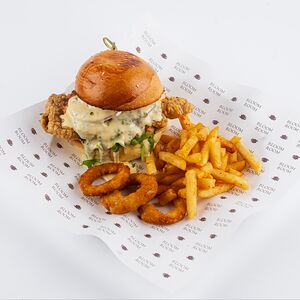 Куриный бургер с песто комбо