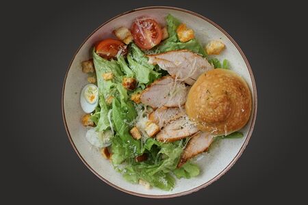 Цезарь с курицей