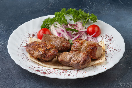 Шашлык из cвинoй шейки