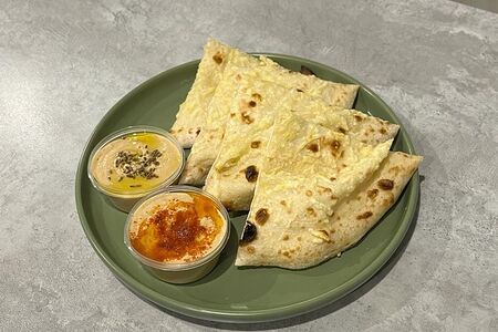 Домашний хумус с большой питой