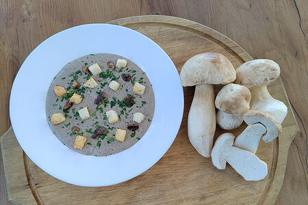 Крем-суп грибной с белыми грибами