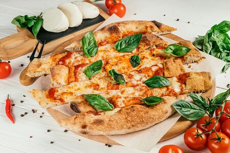 Пицца Маргарита классическая