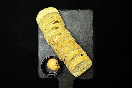 Чиабатта с копченым маслом