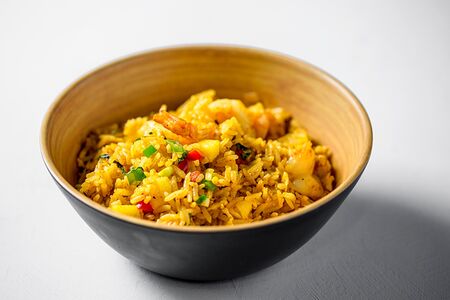 Рис по-тайски с креветками