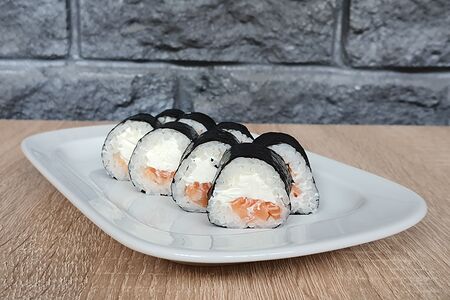 Ролл Салмон