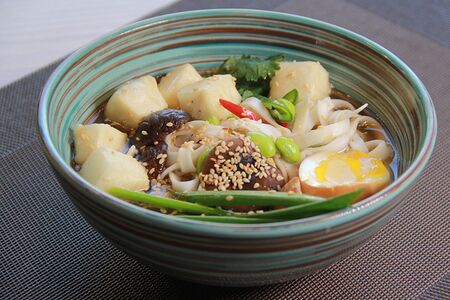 Поке с гребешком