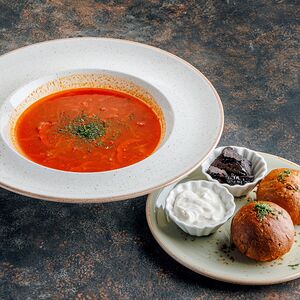 Постный борщ с черносливом