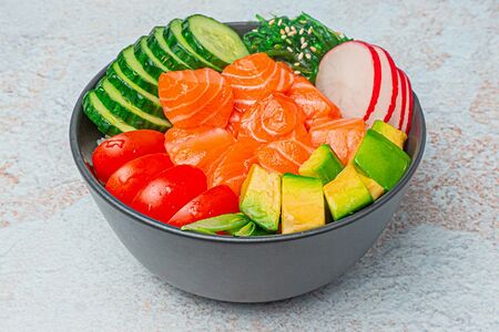 Поке с лососем