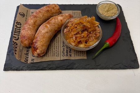 Баварские колбаски с горчицей и капустой